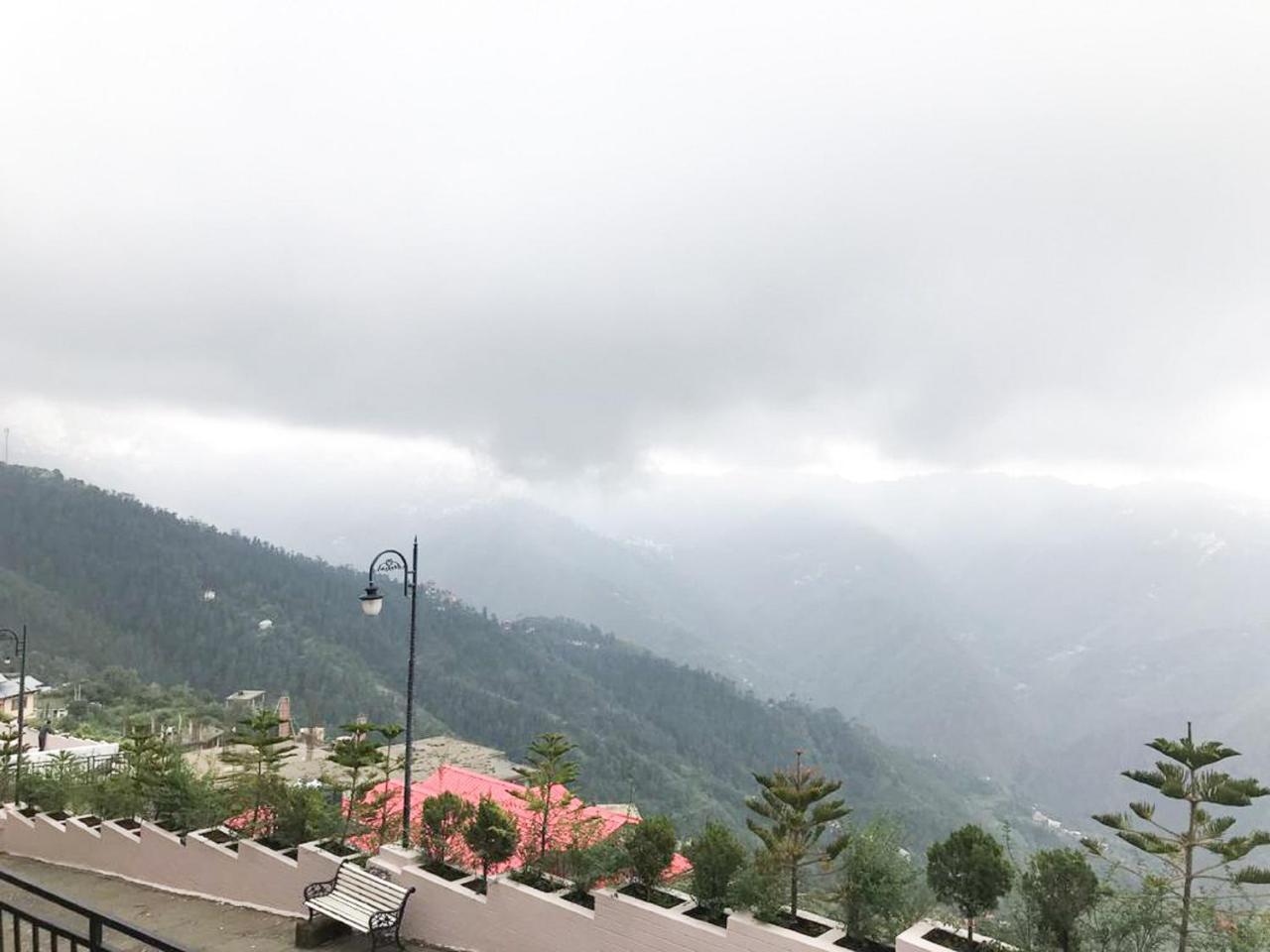 Spangle Heights Shimla, Suites And Residences Buitenkant foto